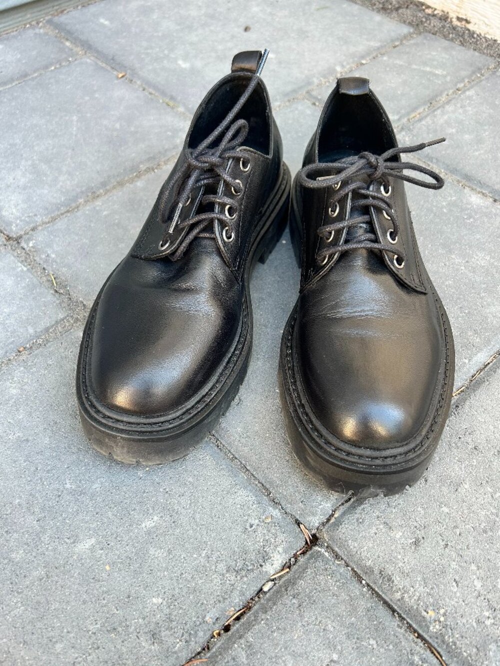 Women's black lace-up shoes Genuine leather made in Portugal Size 6